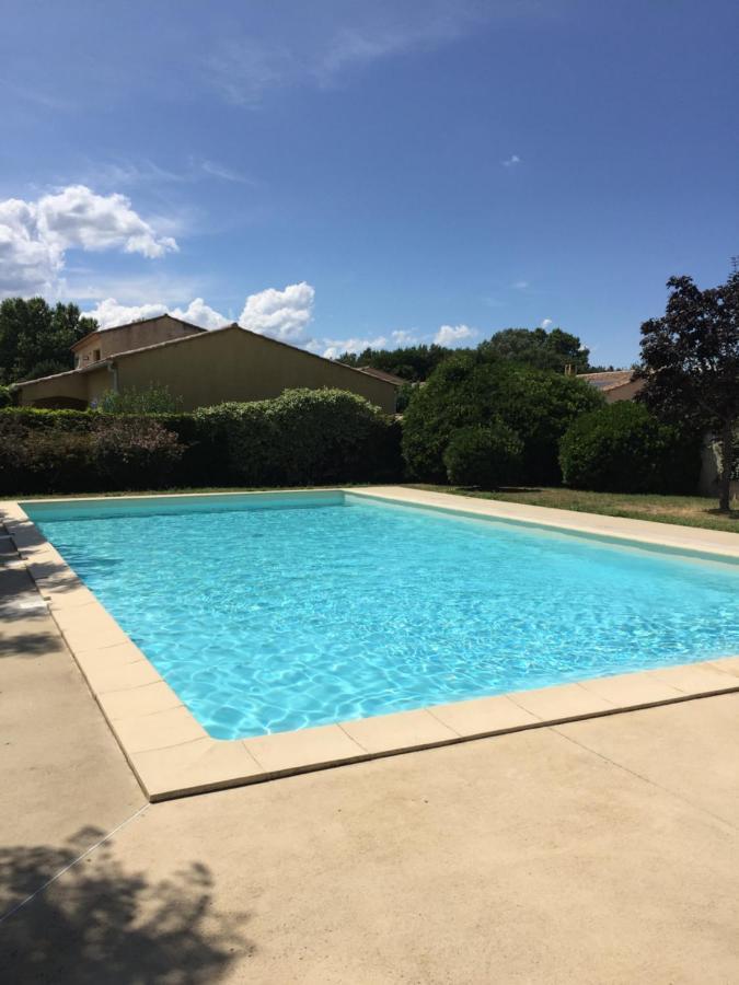 Appartement Residence Prive Avec Parking Wifi Clim Piscine Avignon Buitenkant foto