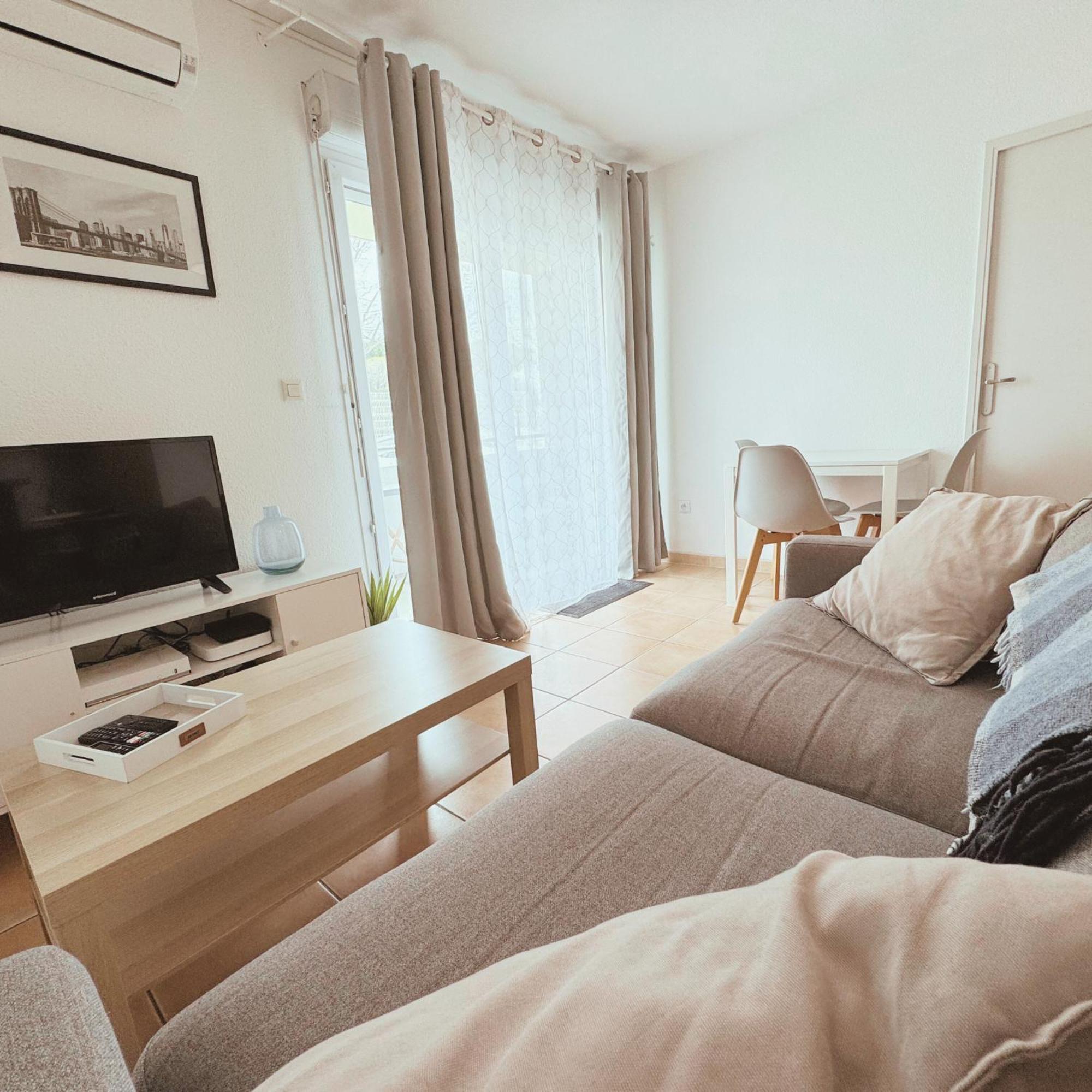 Appartement Residence Prive Avec Parking Wifi Clim Piscine Avignon Buitenkant foto